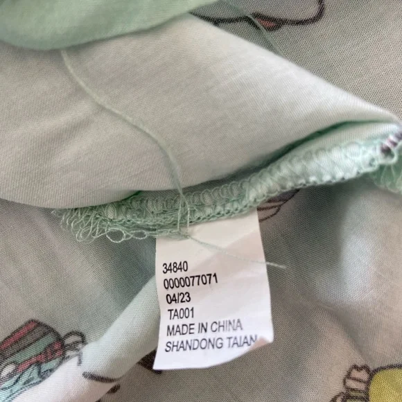 My Hero Academia Hello Kitty Button Up Shirt Short Sleeve XL - Picture 8 of 8